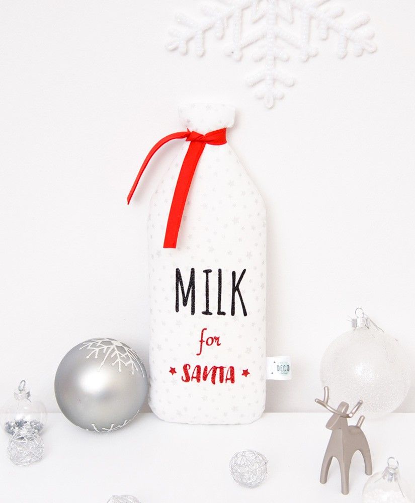 Coussin Milky (MILK for SANTA) en forme de bouteille de lait